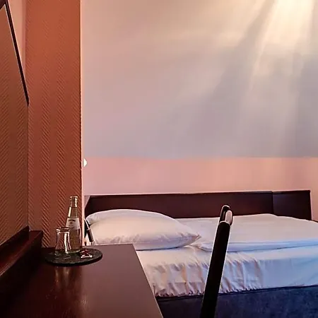 & Restaurant Bergschloesschen Отель Muncheberg